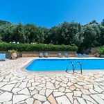 Arianna 15 Apartman Paleokasztríca